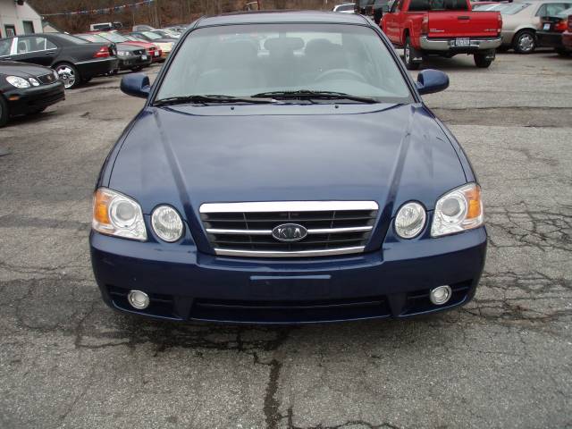 Kia Optima 2004 photo 2