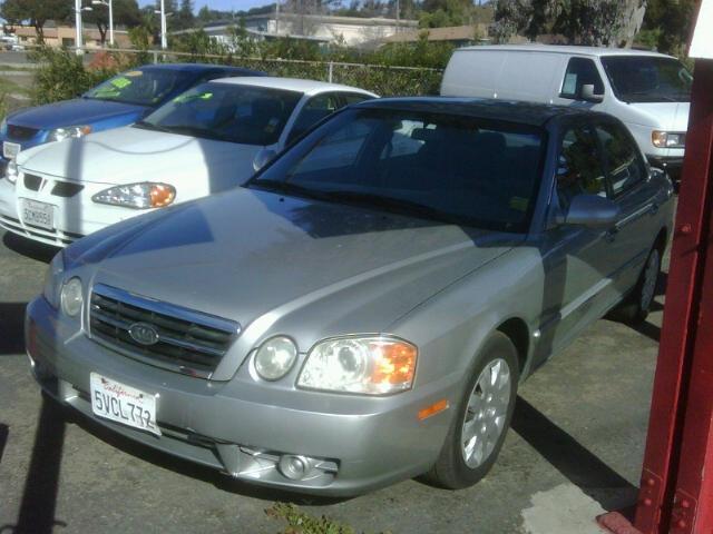 Kia Optima 2004 photo 1