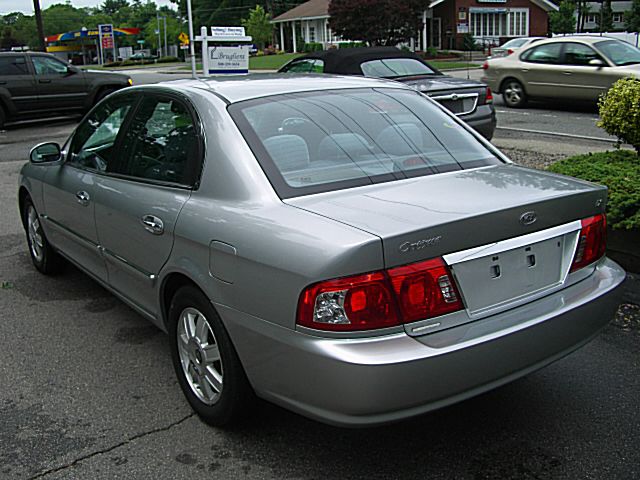 Kia Optima 2004 photo 2