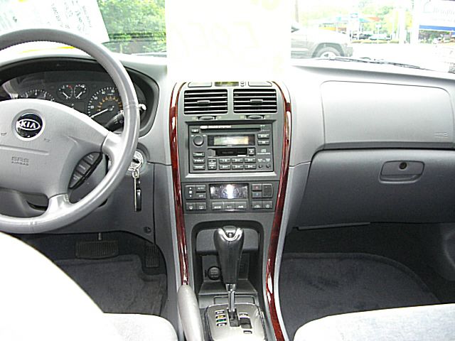 Kia Optima 2004 photo 4