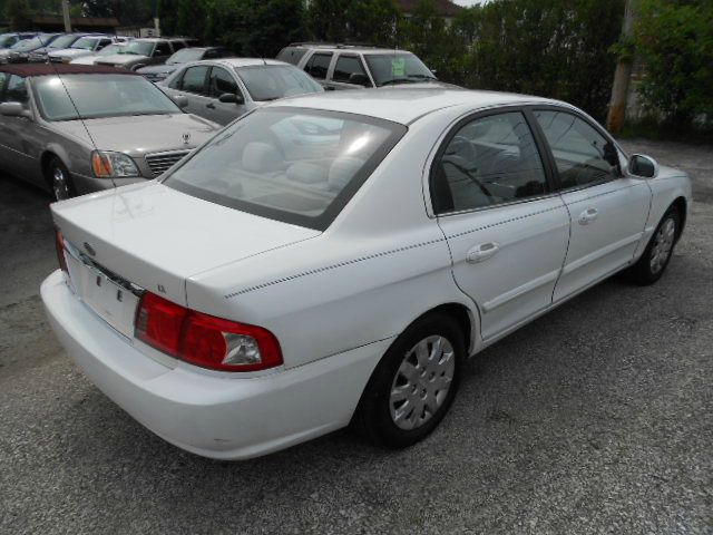 Kia Optima 2004 photo 2