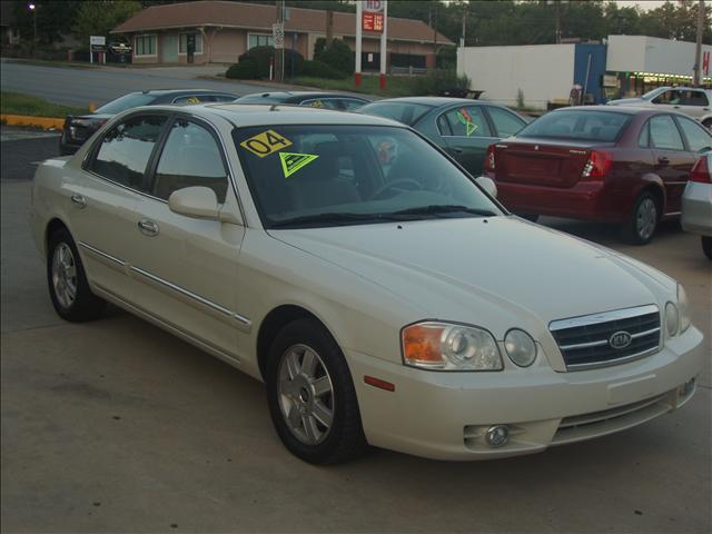 Kia Optima Open-top Sedan