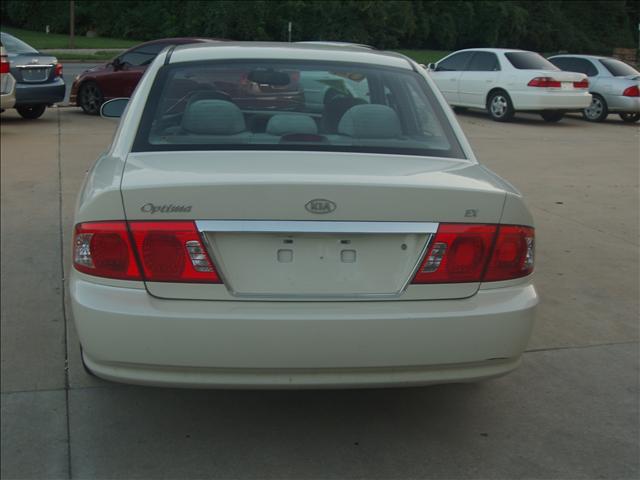 Kia Optima 2004 photo 3