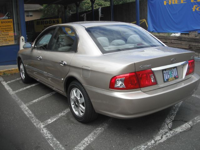 Kia Optima 2004 photo 4