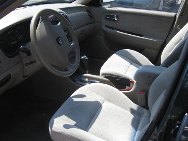 Kia Optima 2004 photo 2