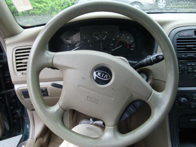 Kia Optima 2004 photo 1