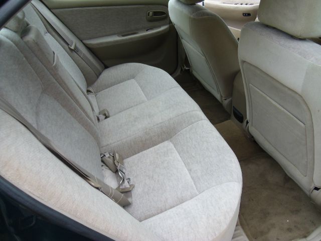 Kia Optima 2004 photo 10