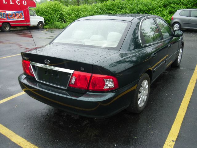 Kia Optima 2004 photo 17