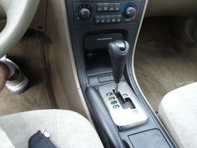 Kia Optima 2004 photo 9