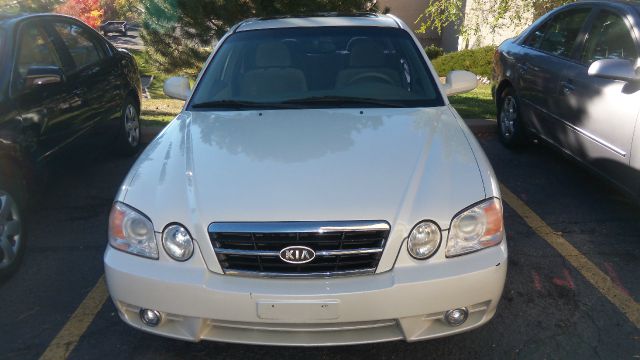 Kia Optima 2004 photo 1