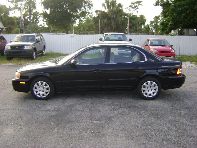 Kia Optima 2004 photo 2