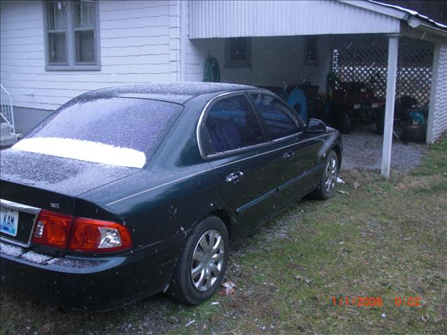 Kia Optima 2004 photo 1