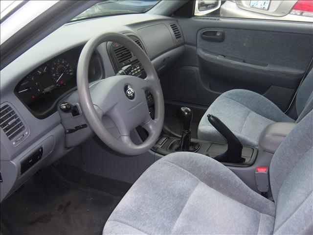 Kia Optima 2004 photo 2