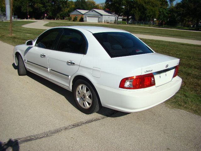 Kia Optima 2004 photo 2