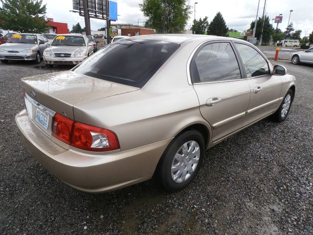 Kia Optima 2004 photo 1