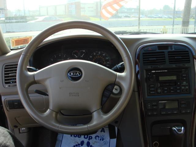 Kia Optima 2004 photo 2