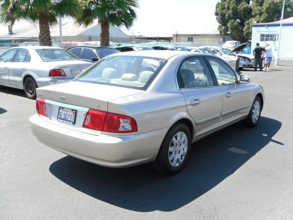 Kia Optima 2004 photo 4