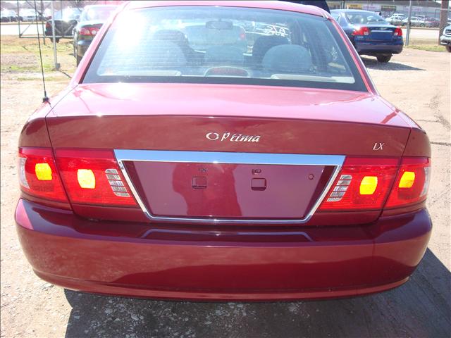 Kia Optima 2004 photo 4