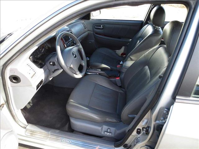 Kia Optima 2005 photo 2