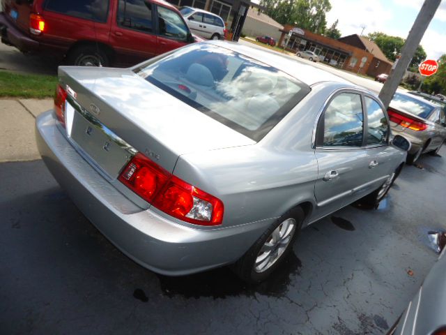 Kia Optima 2005 photo 1