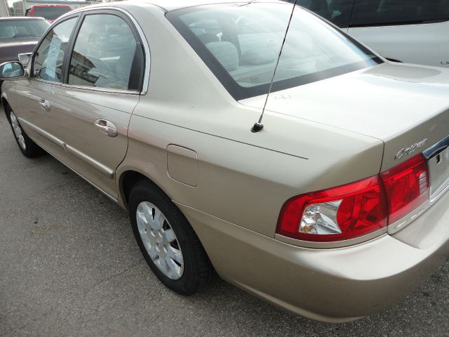 Kia Optima 2006 photo 1