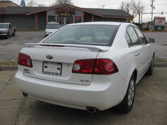 Kia Optima 2006 photo 1