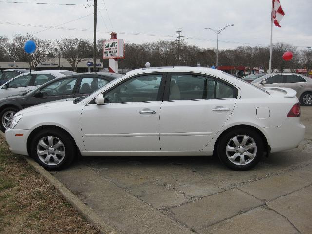 Kia Optima 2006 photo 2