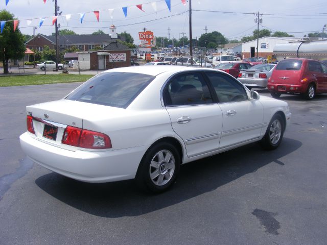 Kia Optima 2006 photo 22