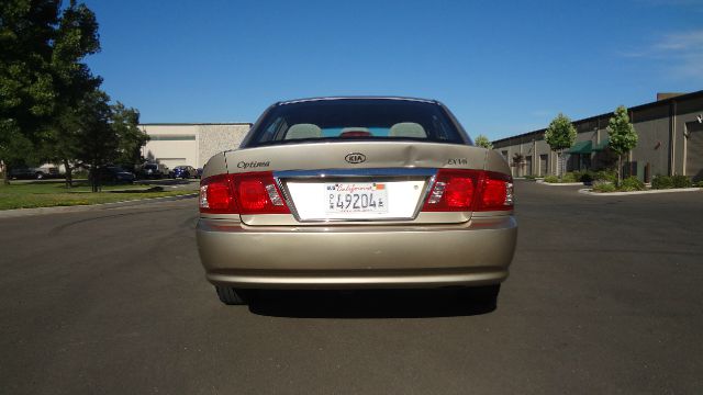 Kia Optima 2006 photo 1