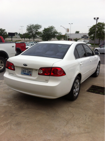 Kia Optima 2006 photo 2