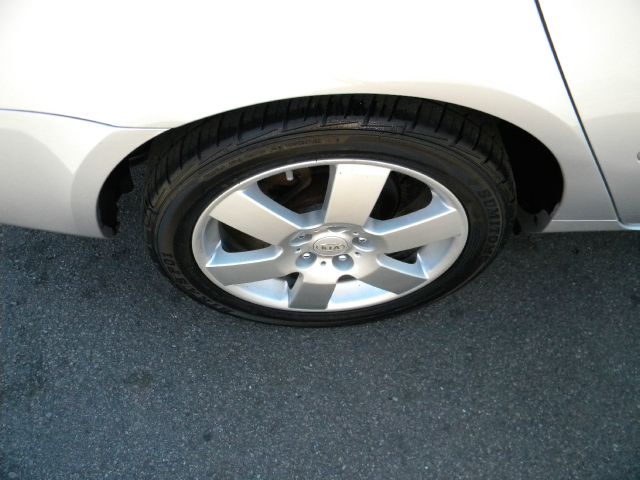 Kia Optima 2006 photo 8