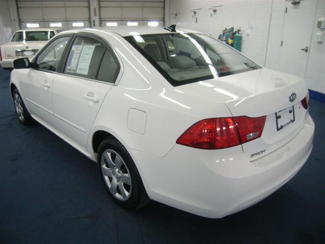 Kia Optima 2010 photo 4