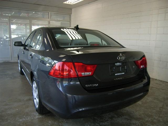 Kia Optima 2010 photo 4