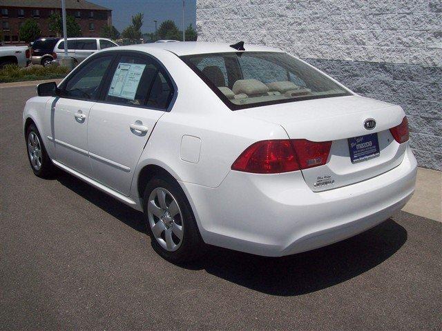 Kia Optima 2010 photo 5