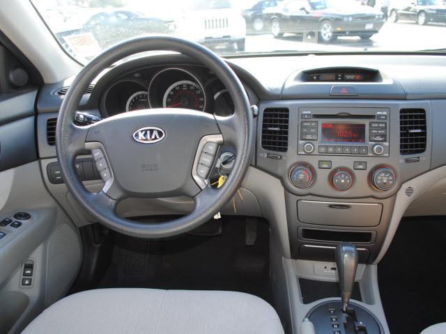 Kia Optima 2010 photo 4