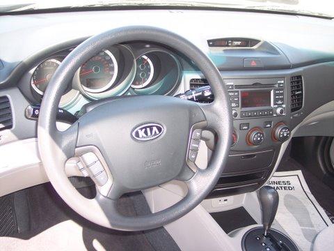 Kia Optima 2010 photo 4