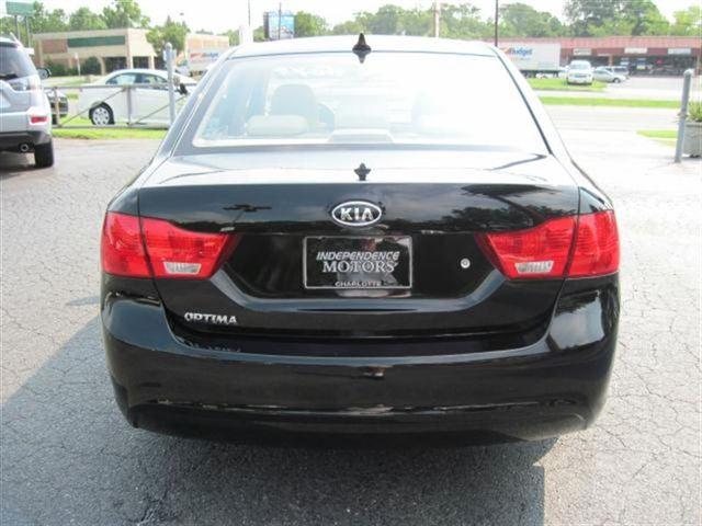 Kia Optima 2010 photo 4