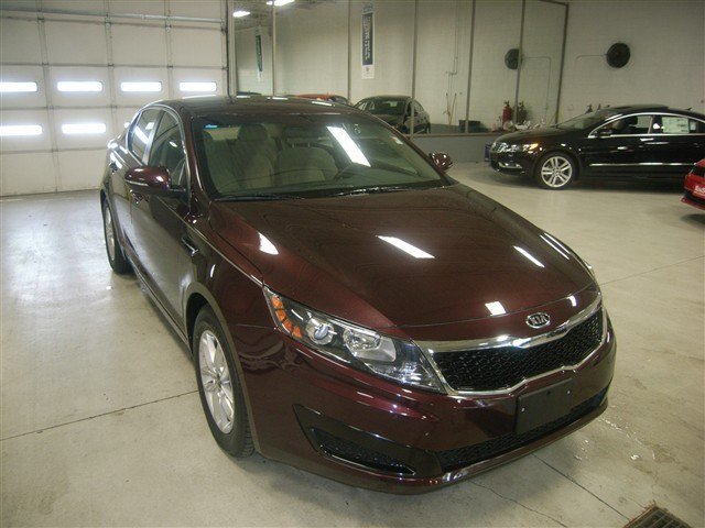 Kia Optima Elk Conversion Van Unspecified