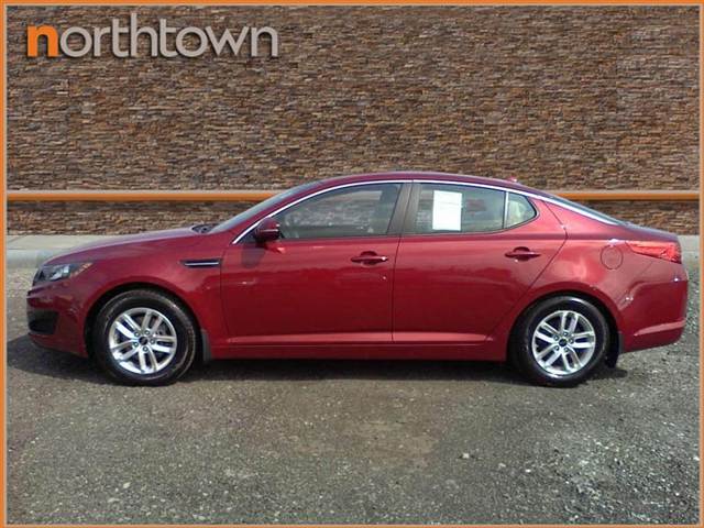 Kia Optima 2011 photo 1