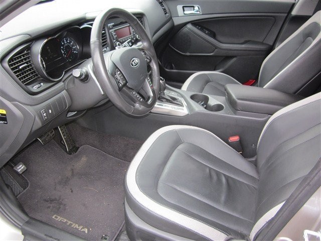 Kia Optima 2011 photo 2