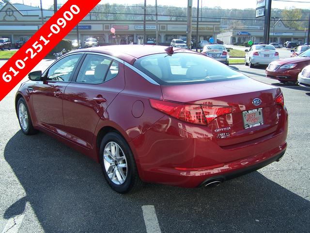 Kia Optima 2011 photo 4