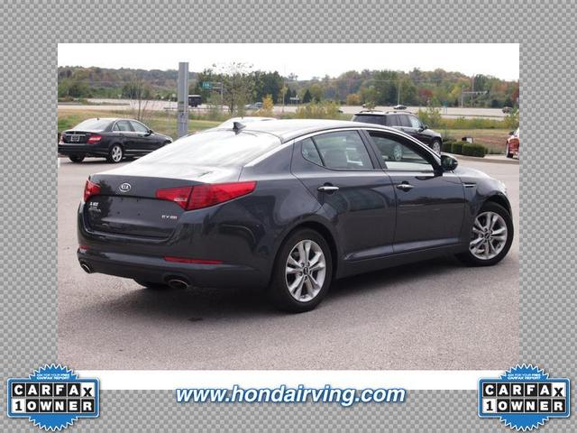 Kia Optima 2011 photo 2