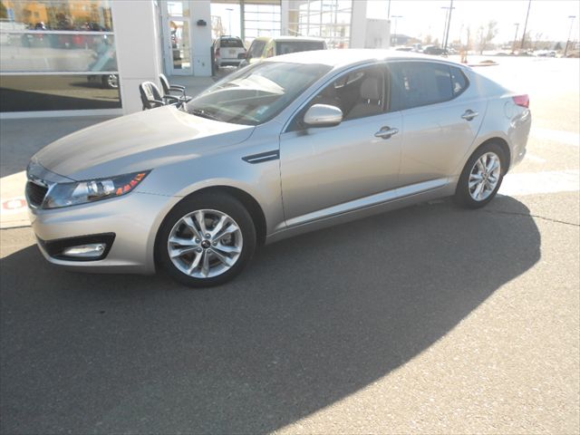 Kia Optima 2011 photo 1