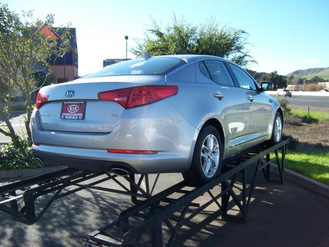 Kia Optima 2011 photo 3