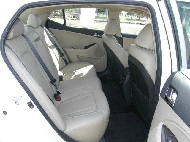 Kia Optima 2011 photo 2