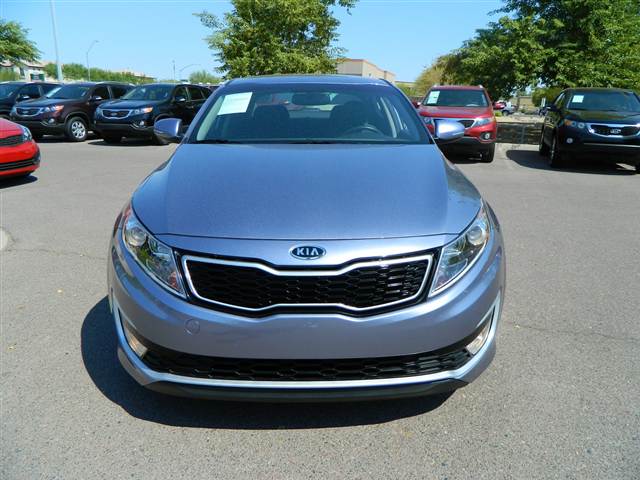 Kia Optima 2011 photo 1