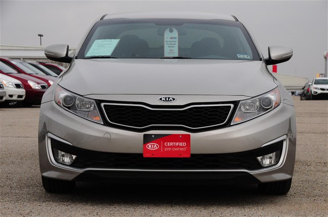 Kia Optima 2011 photo 1