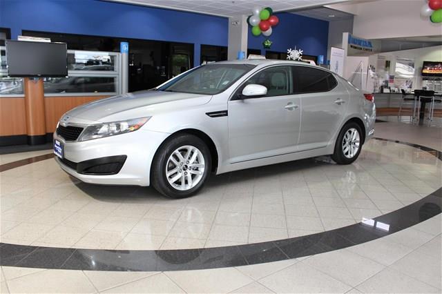 Kia Optima 2011 photo 4