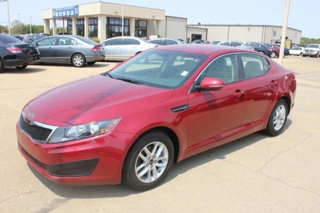 Kia Optima 2011 photo 2