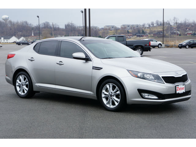 Kia Optima 2011 photo 1